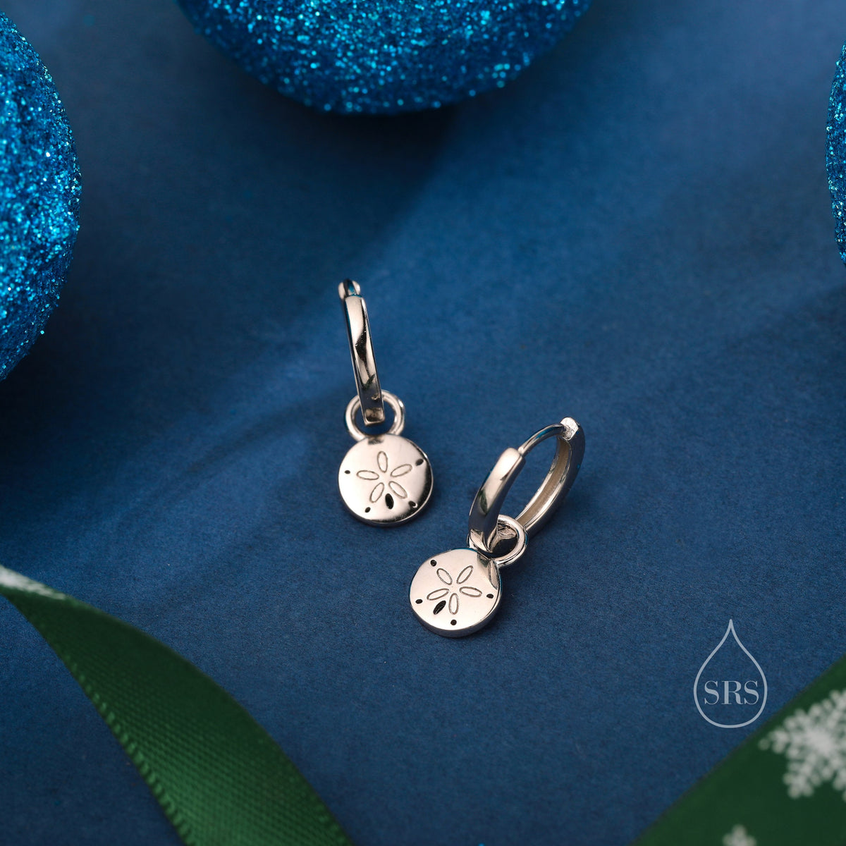 Sand Dollar Huggie Hoops Earrings in Sterling Silver, Silver or Gold, Ocean Earrings, Sea Shell Earrings, Sand Dollar Earrings