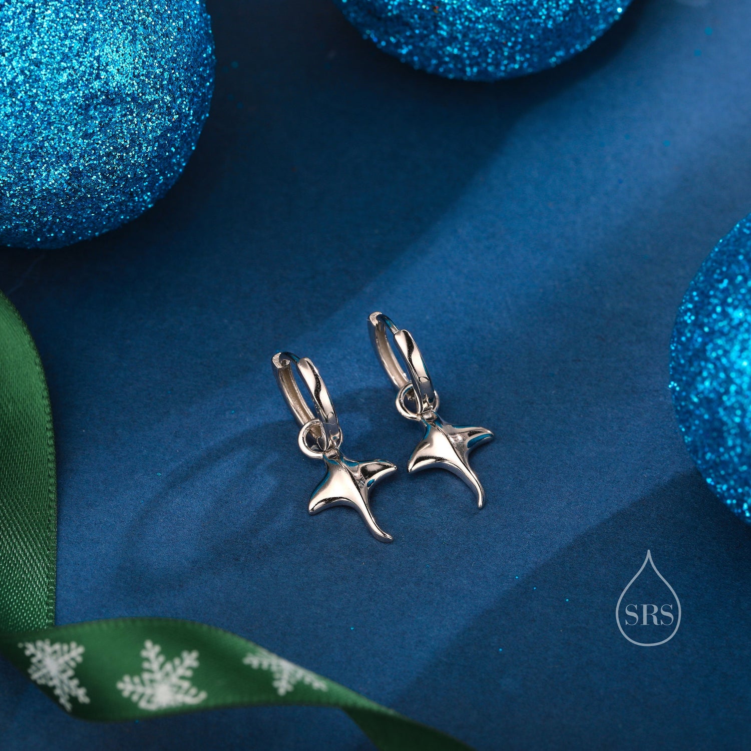 Sterling Silver Manta Ray Fish Huggie Hoop Earrings, Stingray Dangle Hoop Earrings, Dainty Fish Dangle Earrings