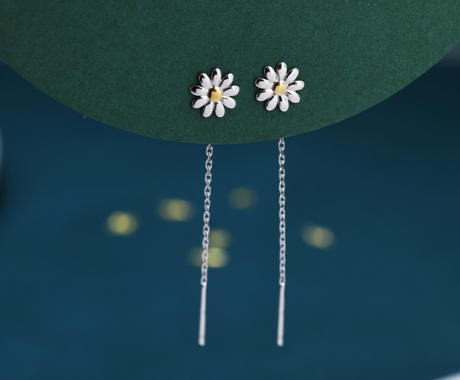 Daisy Chain Threader Earrings in Sterling Silver, Daisy Flower with Dangle Chain Earrings, Flower Chain Earrings