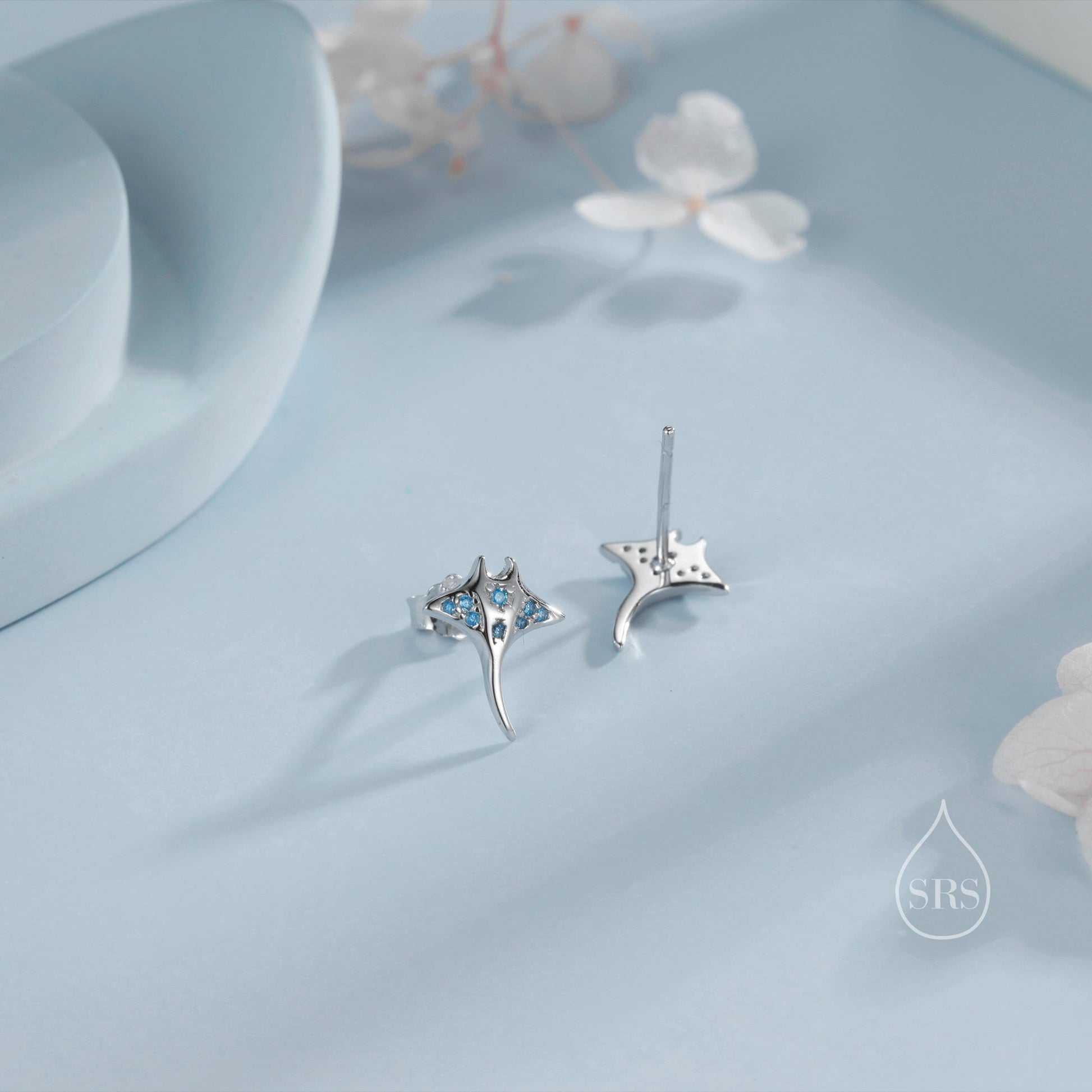Manta Ray Fish Stud Earrings in Sterling Silver, Aquamarine Blue Manta Ray CZ Earrings in Sterling Silver, Stingray Fish Earring