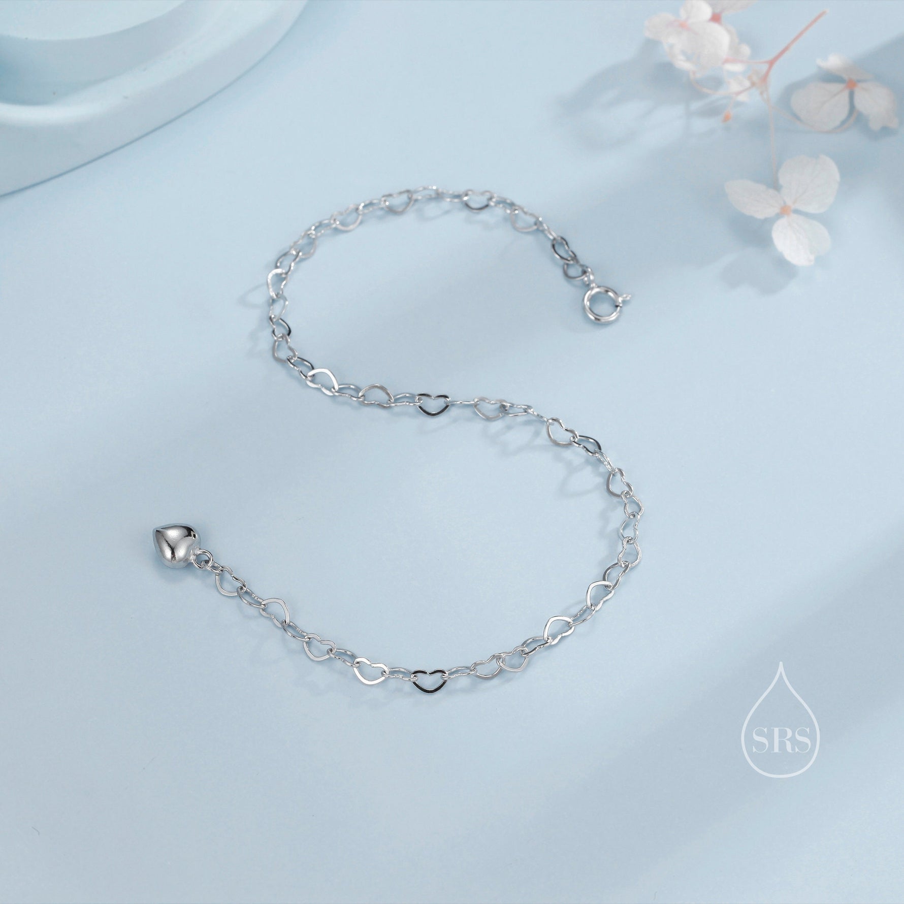 Heart Link Bracelet in Sterling Silver, Delicate Heart Infinity Bracelet, Silver or Gold, Heart Chain, Heart Charm Bracelet