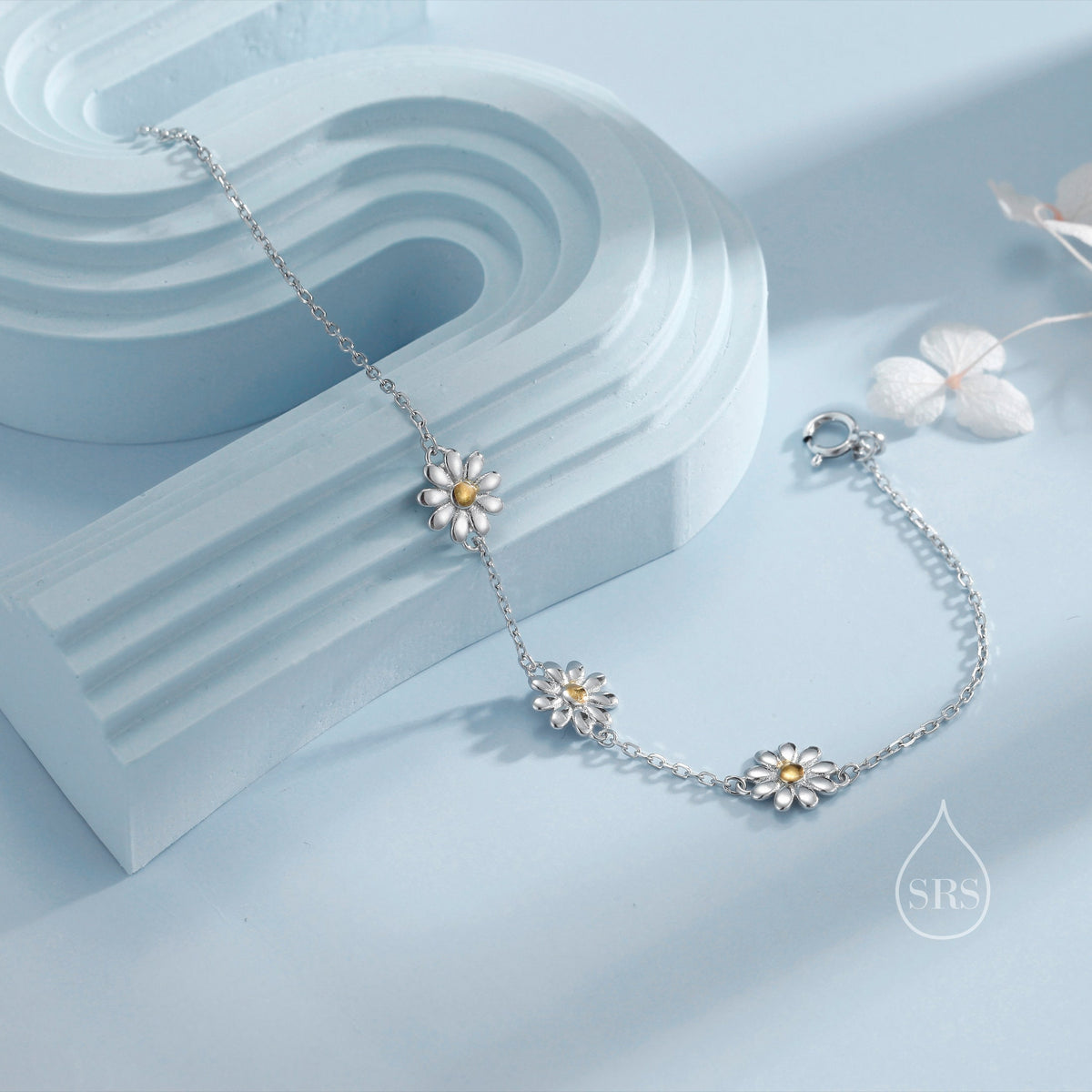 Daisy Flower Trio Bracelet in Sterling Silver, Daisy Bracelet, Daisy Flower Bracelet, Flower Bracelet