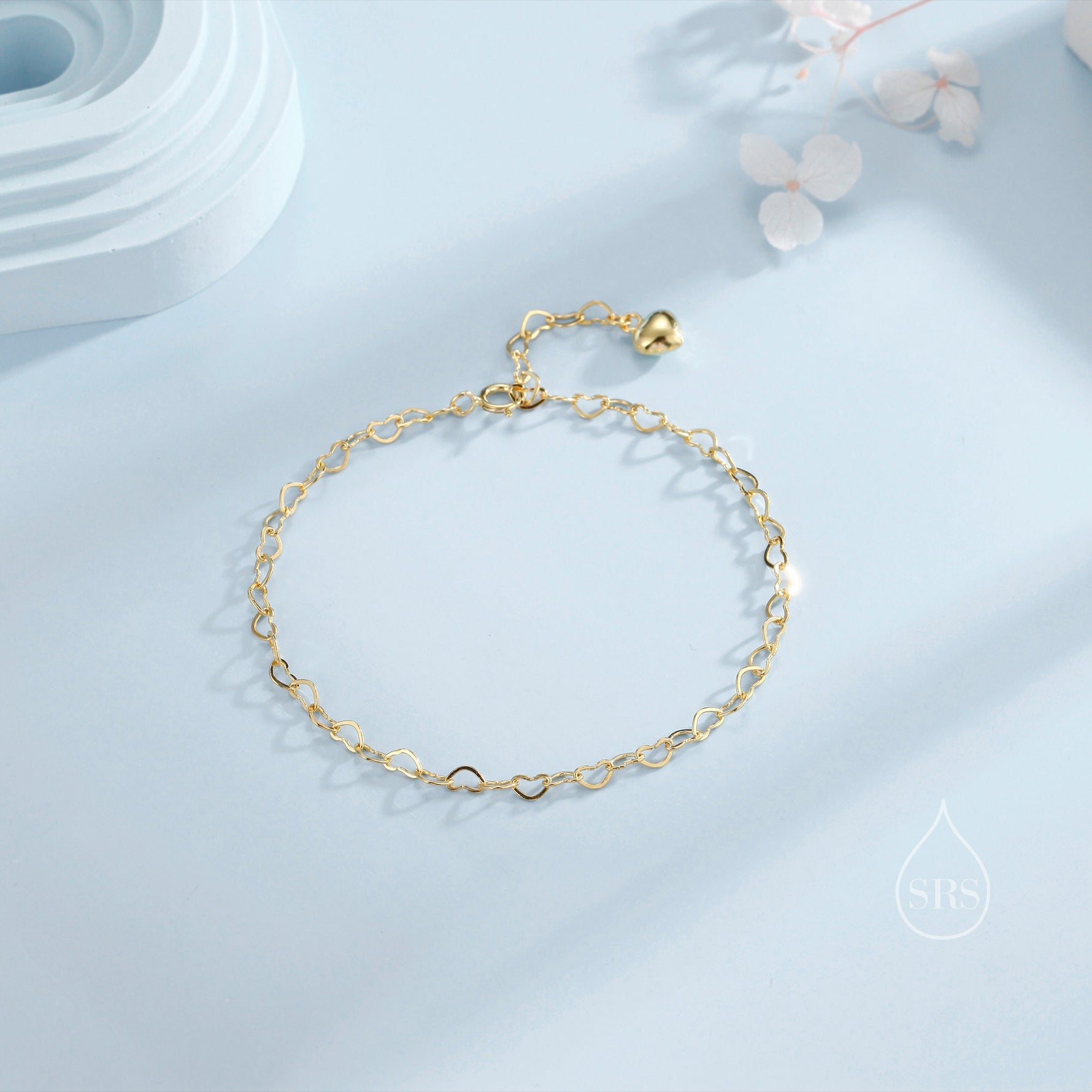 Heart Link Bracelet in Sterling Silver, Delicate Heart Infinity Bracelet, Silver or Gold, Heart Chain, Heart Charm Bracelet