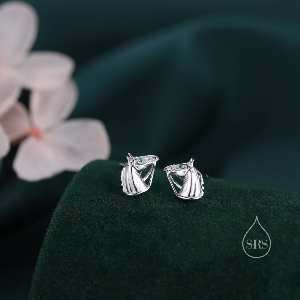 Horse Head Stud Earrings in Sterling Silver, Silver or Gold, Horse Earrings, Horse Stud, Tiny Horse Earrings