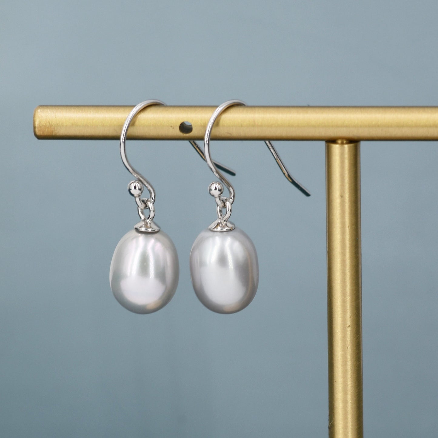 Sterling Silver Grey Pearl Earrings, Natural Freshwater Pearl Drop Hook Earrings in Sterling Silver, Oval Pearl Earrings