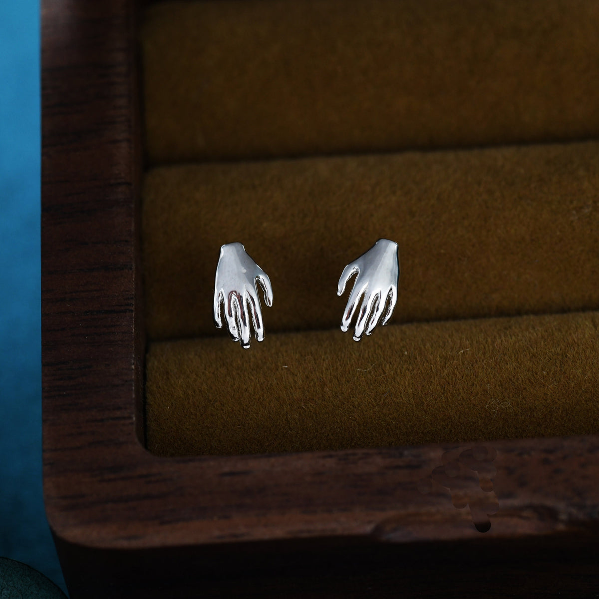 Pair of Hand Stud Earrings in Sterling Silver, Silver or Gold, Fingers Earrings, Fun and Quirky Design