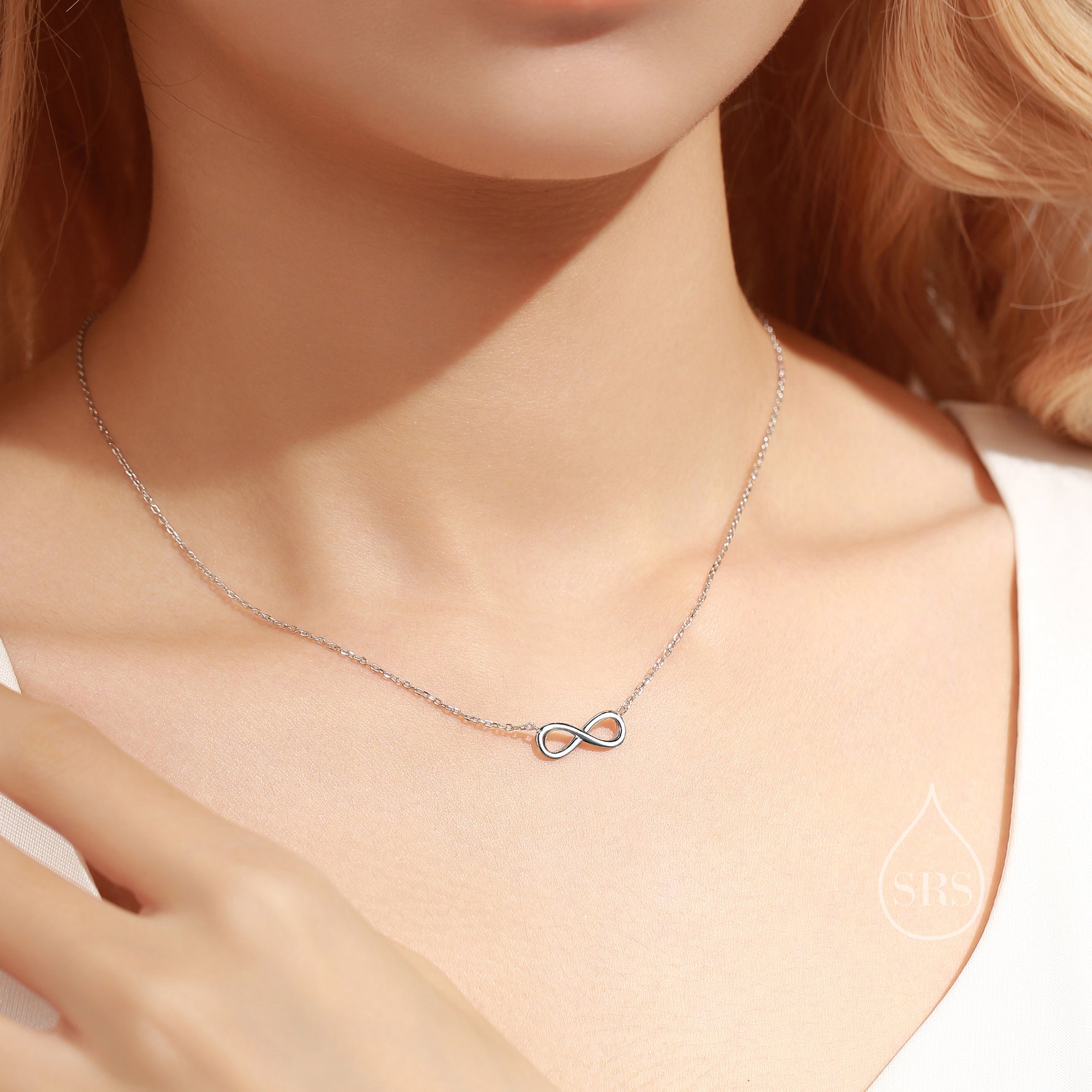 Tiny Infinity Symbol Pendant Necklace in Sterling Silver, Cute Infinity Necklace, Silver Infinity Necklace
