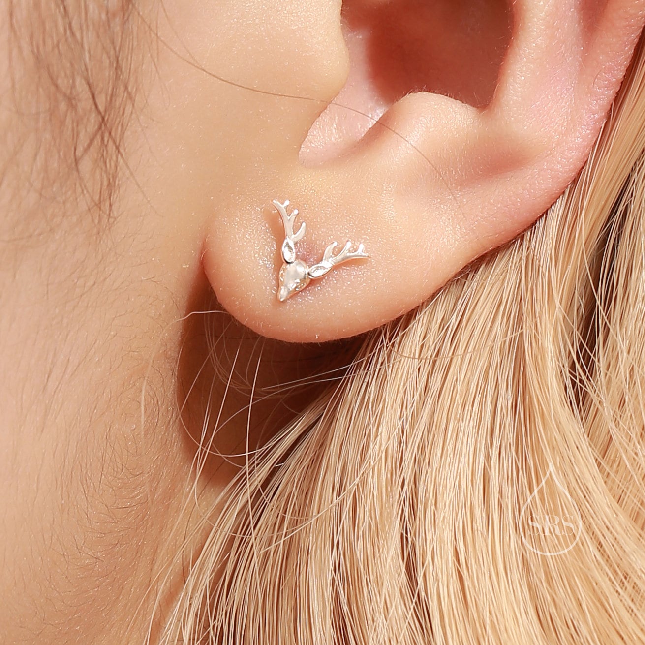 Small Stag Head Stud Earrings in Sterling Silver, Silver, Gold or Rose Gold, Stag Deer Earrings, Animal Earrings, Small Animal Earrings