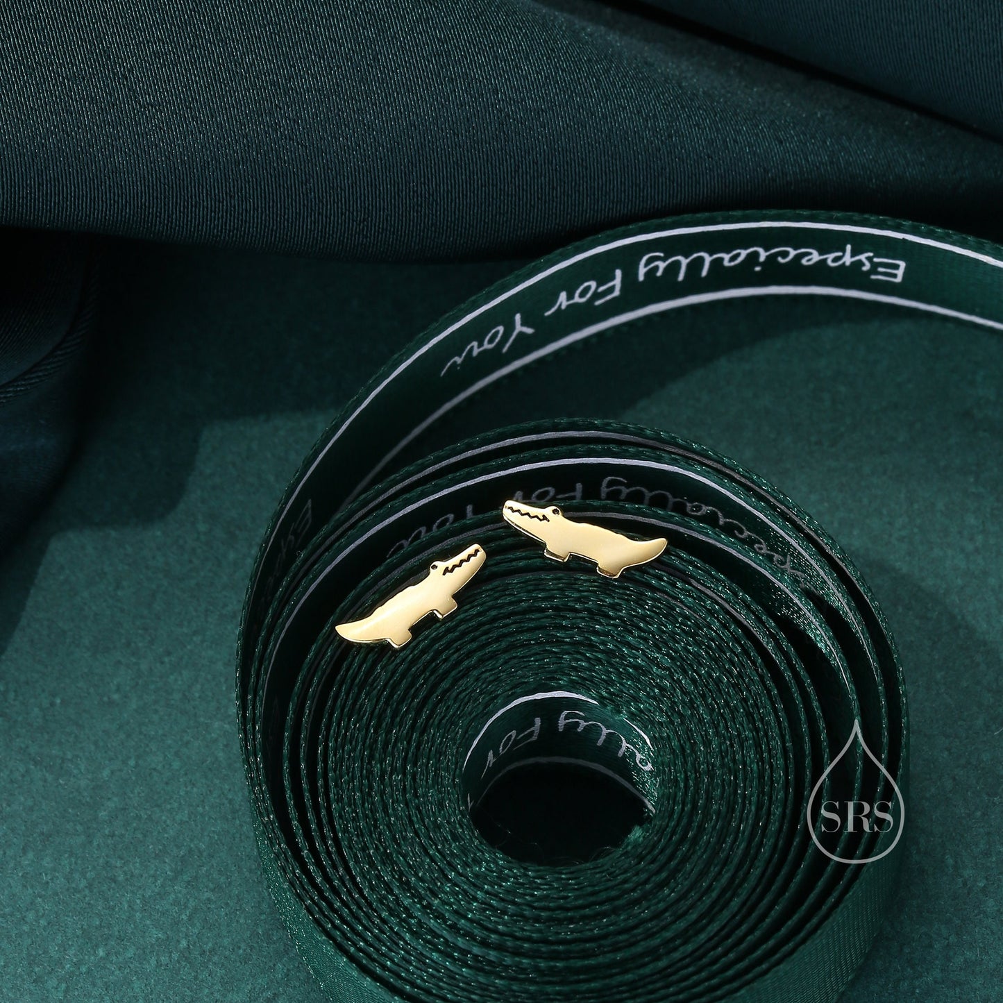 Super Cute Crocodile Alligator Stud Earrings in Sterling Silver - Animal Stud Earrings - Cute Gator, Caiman Jewellery