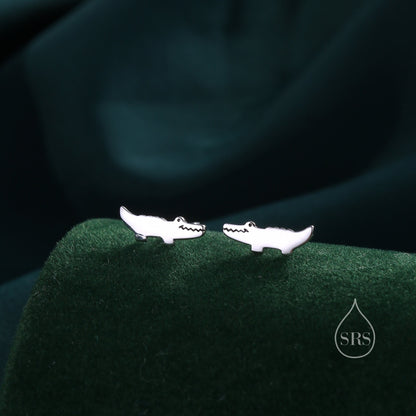 Super Cute Crocodile Alligator Stud Earrings in Sterling Silver - Animal Stud Earrings - Cute Gator, Caiman Jewellery