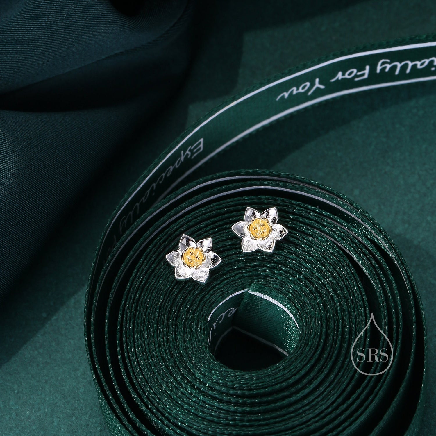 Daffodil Stud Earrings in Sterling Silver, Tiny Flower Earrings, Small Daffodil Earrings, Forget-me-not Stud, Birth Flower for March