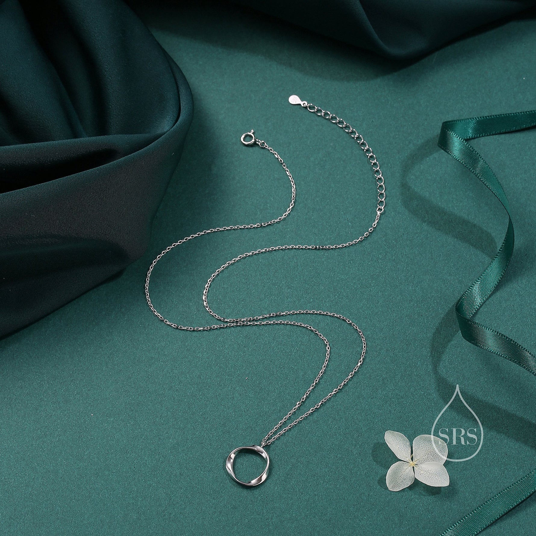 Mobius Circle Pendant Necklace in Sterling Silver, Silver or Gold, Delicate Mobius Strip Geometric Necklace