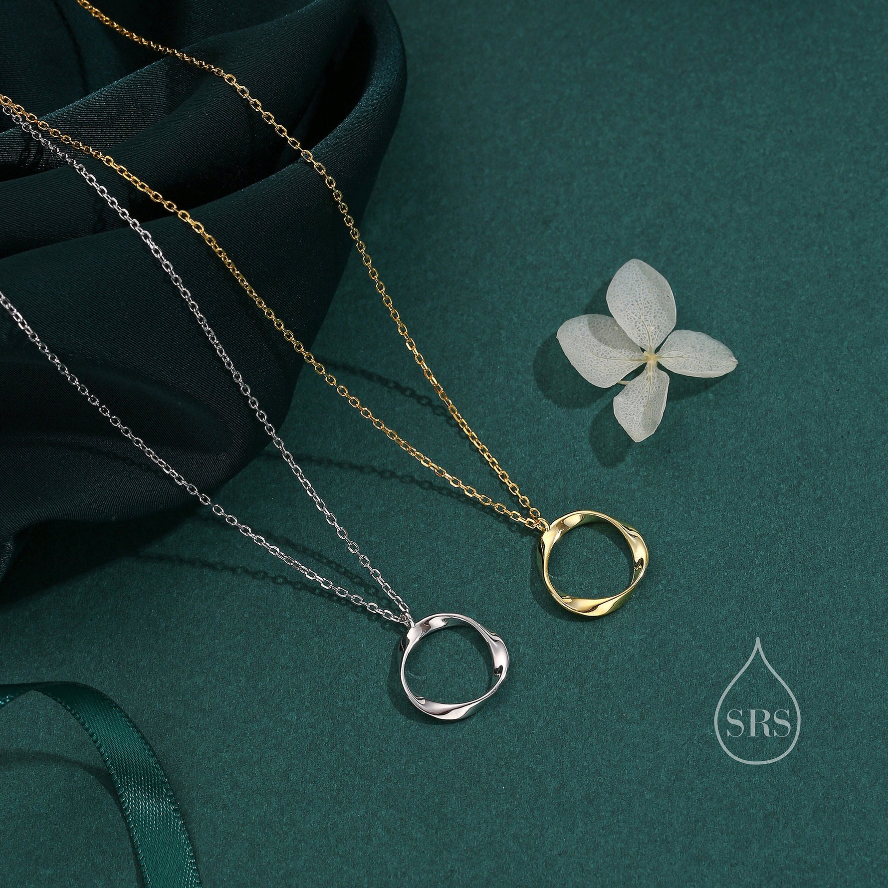 Mobius Circle Pendant Necklace in Sterling Silver, Silver or Gold, Delicate Mobius Strip Geometric Necklace