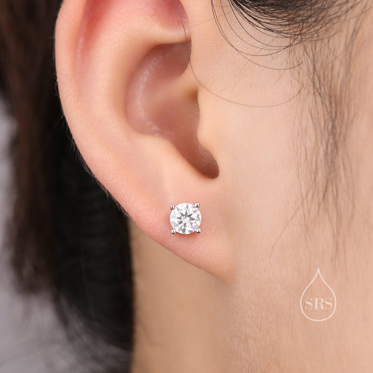 Sterling Silver Brilliant Cut Moissanite 16G Flat Back Labret Earrings