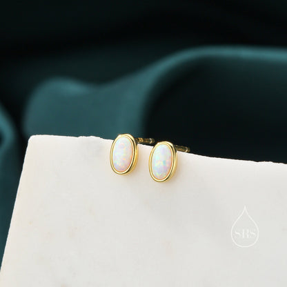 Sterling Silver Oval Opal Stud Earrings, Silver or Gold, White Opal or Green Opal， Opal Earrings, Minimalist Opal Earrings