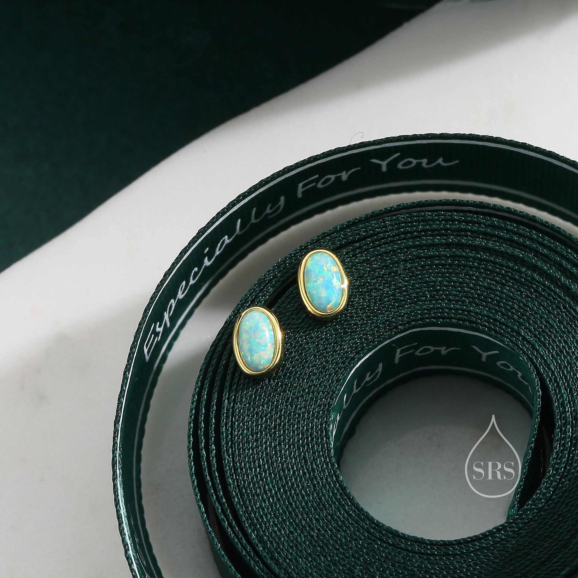 Sterling Silver Oval Opal Stud Earrings, Silver or Gold, White Opal or Green Opal， Opal Earrings, Minimalist Opal Earrings