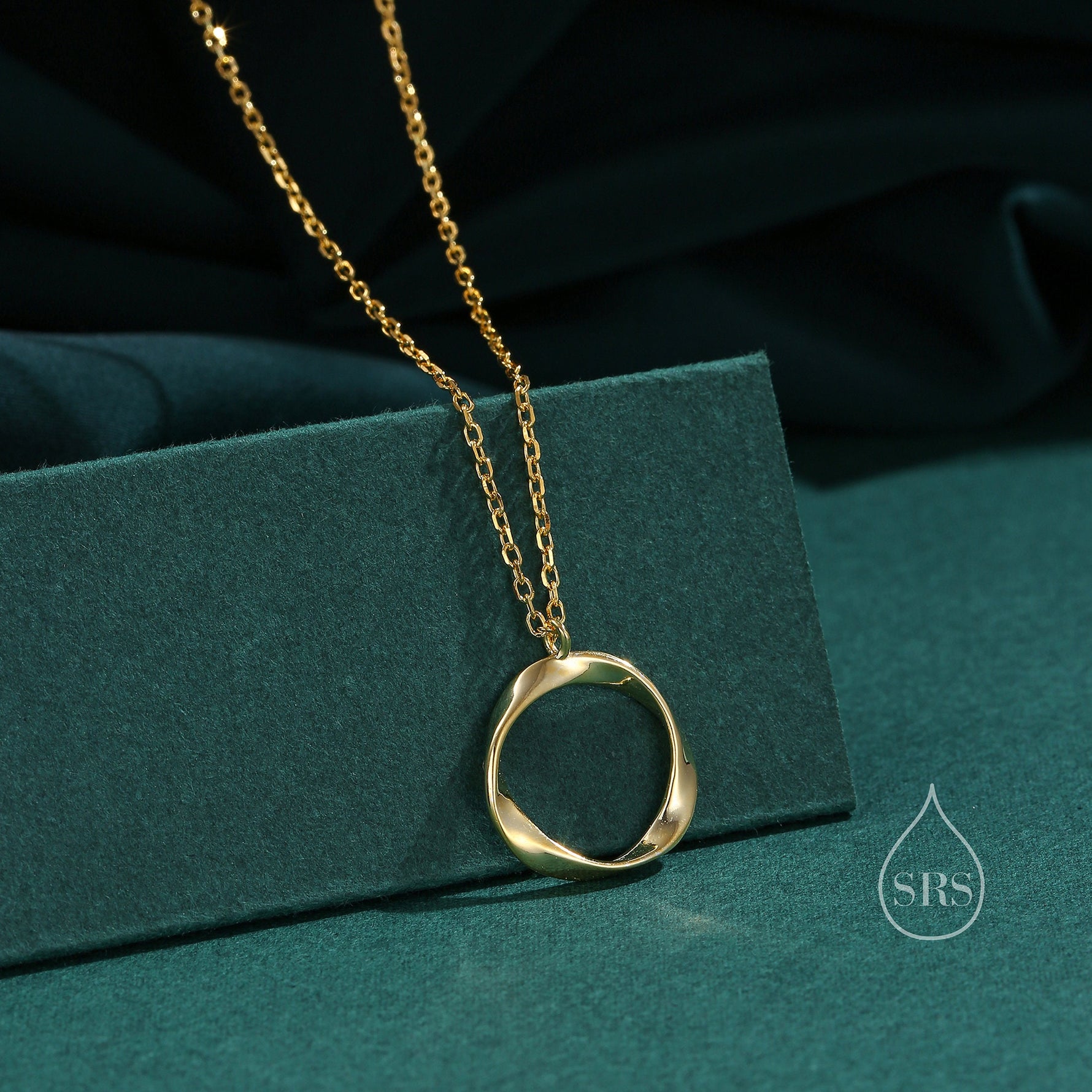 Mobius Circle Pendant Necklace in Sterling Silver, Silver or Gold, Delicate Mobius Strip Geometric Necklace
