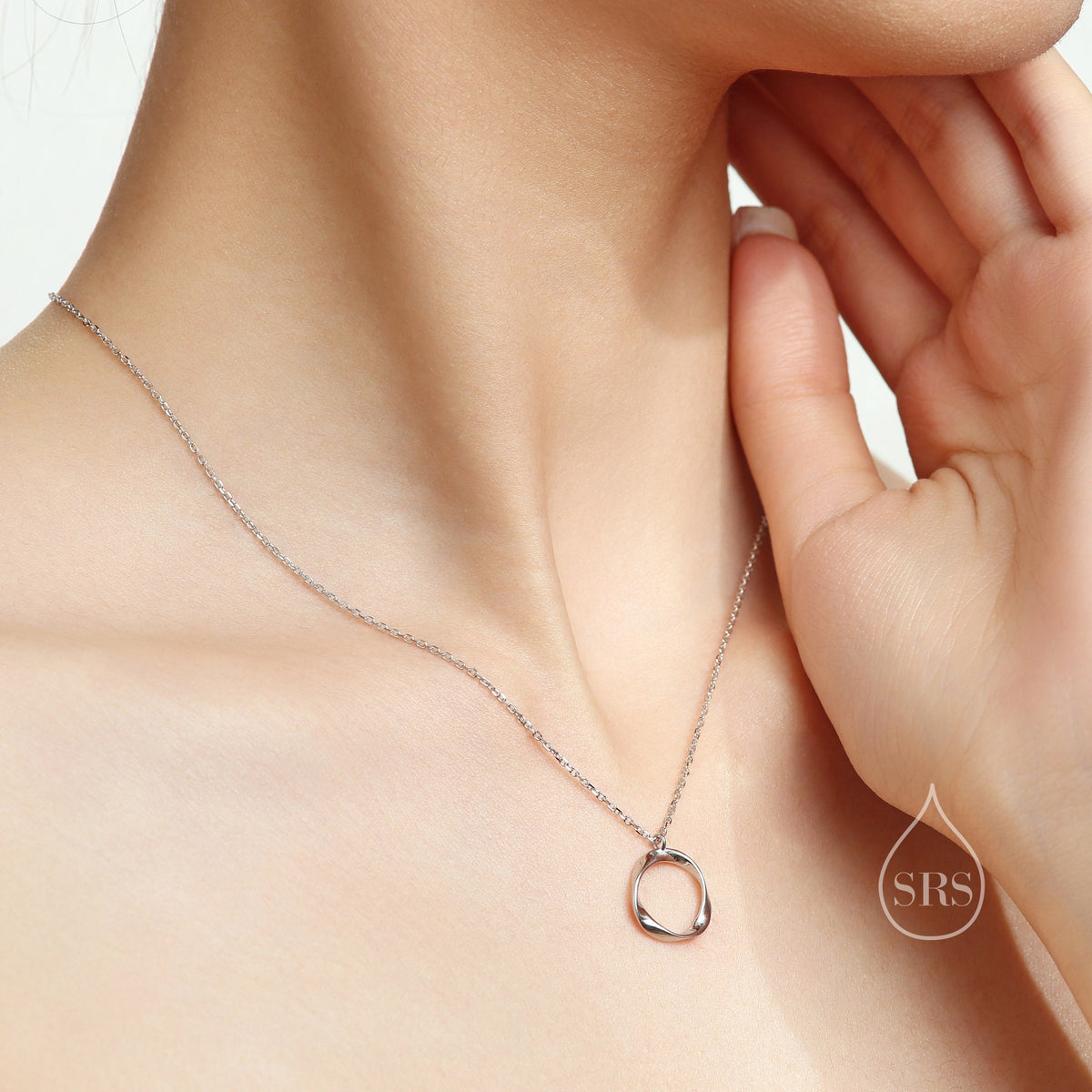 Mobius Circle Pendant Necklace in Sterling Silver, Silver or Gold, Delicate Mobius Strip Geometric Necklace