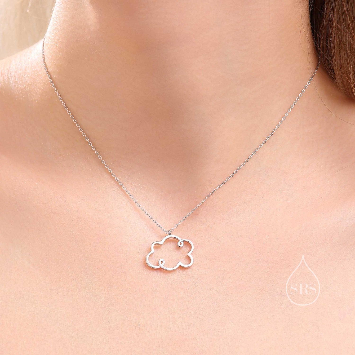 Cloud Outline Pendant Necklace