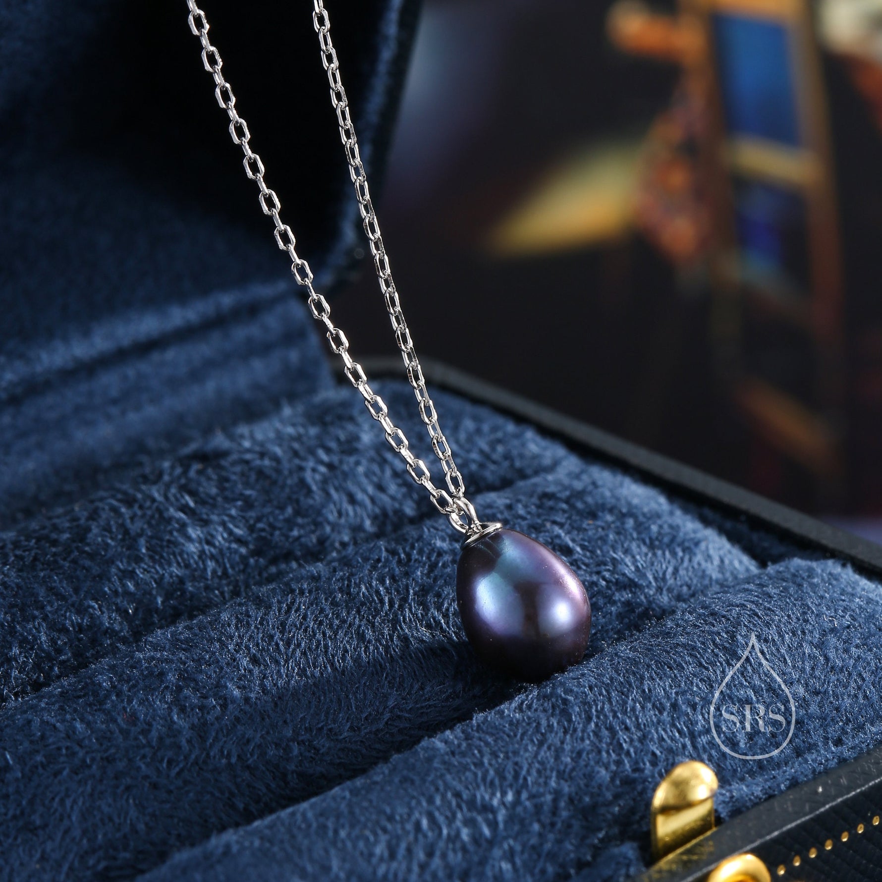 Natural Black Pearl Necklace in Sterling Silver, Genuine Freshwater Pearl Pendant Necklace in Sterling Silver, Minimalist Oval Pearl