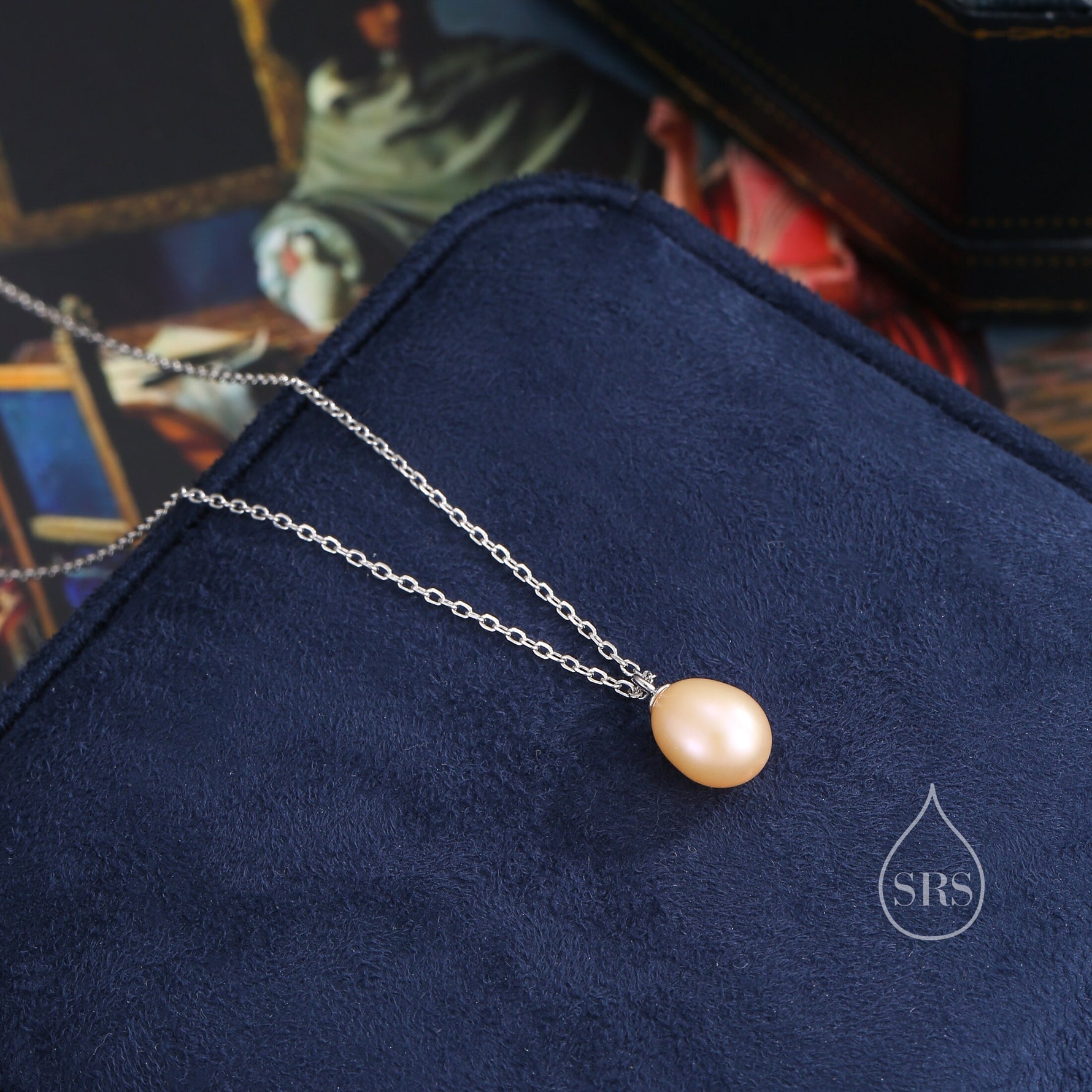Natural Pink Pearl Necklace in Sterling Silver, Genuine Freshwater Pearl Pendant Necklace in Sterling Silver, Oval Pearl
