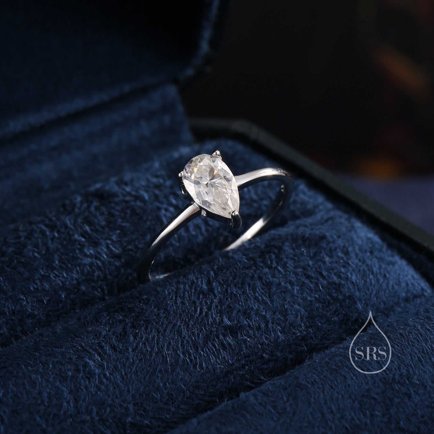 1 Carat Pear Cut Moissanite Diamond Classic Single Stone Engagement Ring in Sterling Silver, Genuine Moissanite Diamond, US 5-8
