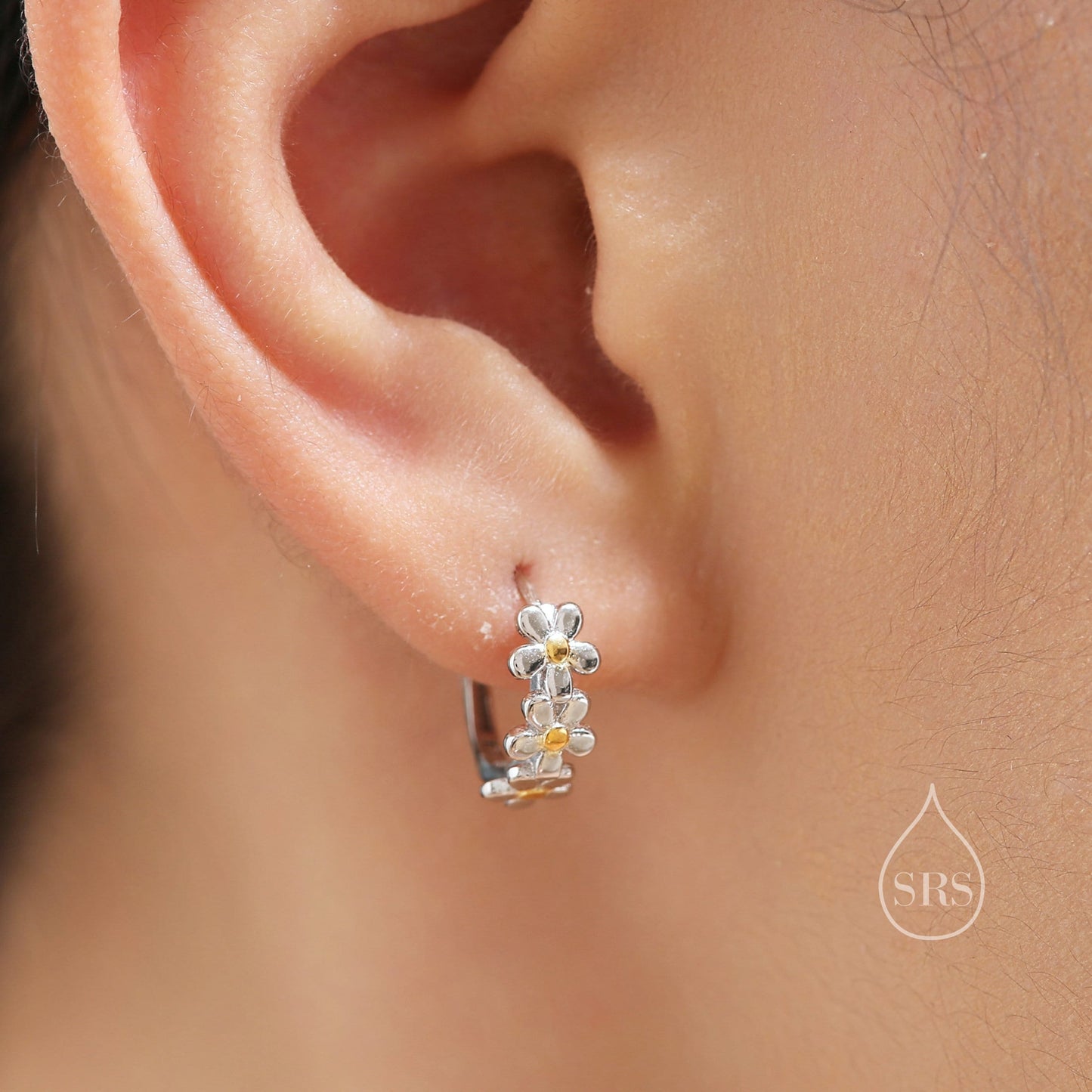 Daisy Chain Huggie Hoop in Sterling Silver, Partial Gold, Flower hoop Earrings, Forget Me Not Floral Earrings, 10mm Inner Diameter