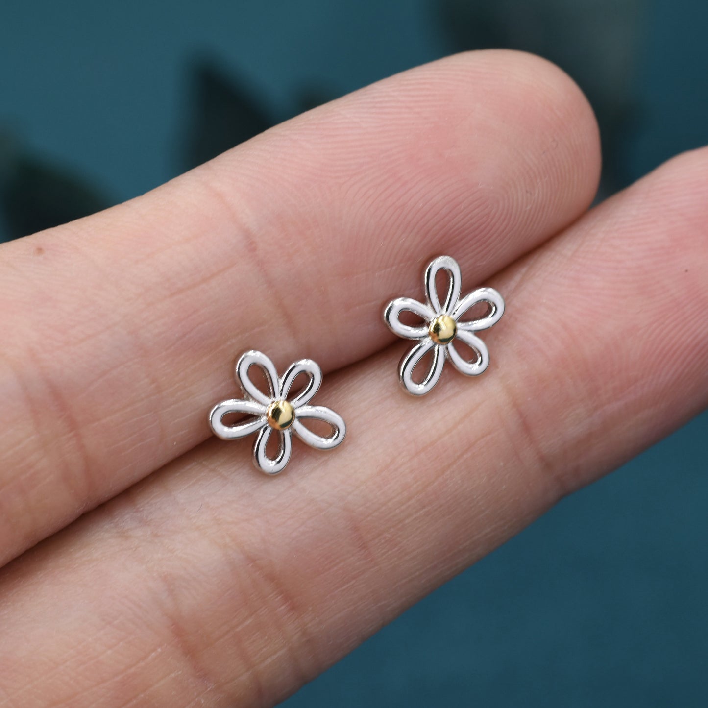 Dainty Forget-me-not Flower Stud Earrings in Sterling Silver - Floral Blossom Flower Stud Earrings -  Nature Inspired