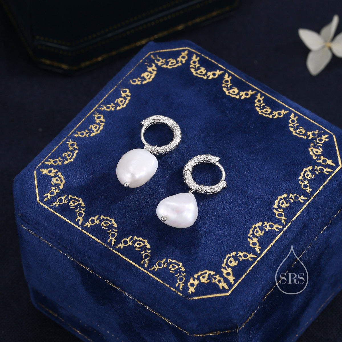 Baroque Pearl Hammered Hoop Earrings in Sterling Silver