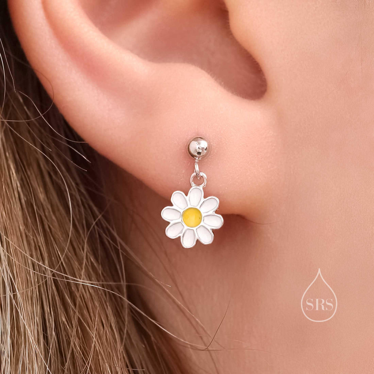 Sterling Silver Mismatched Enamel Daisy and Forget Me Not Flower Drop Stud Earrings, Dainty Asymmetric Forget-me-not and Daisy Earrings