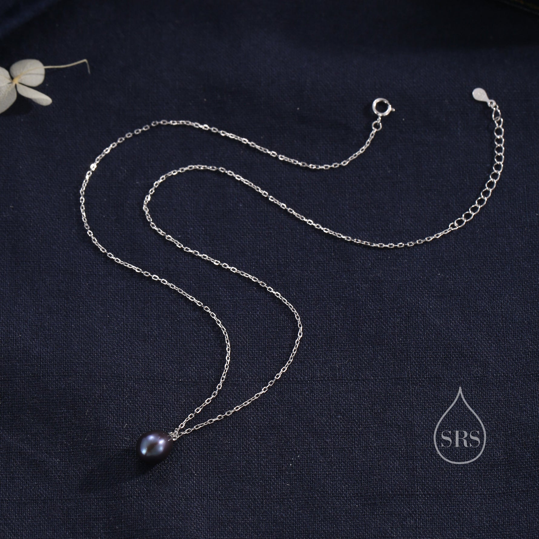 Natural Black Pearl Necklace in Sterling Silver, Genuine Freshwater Pearl Pendant Necklace in Sterling Silver, Minimalist Oval Pearl