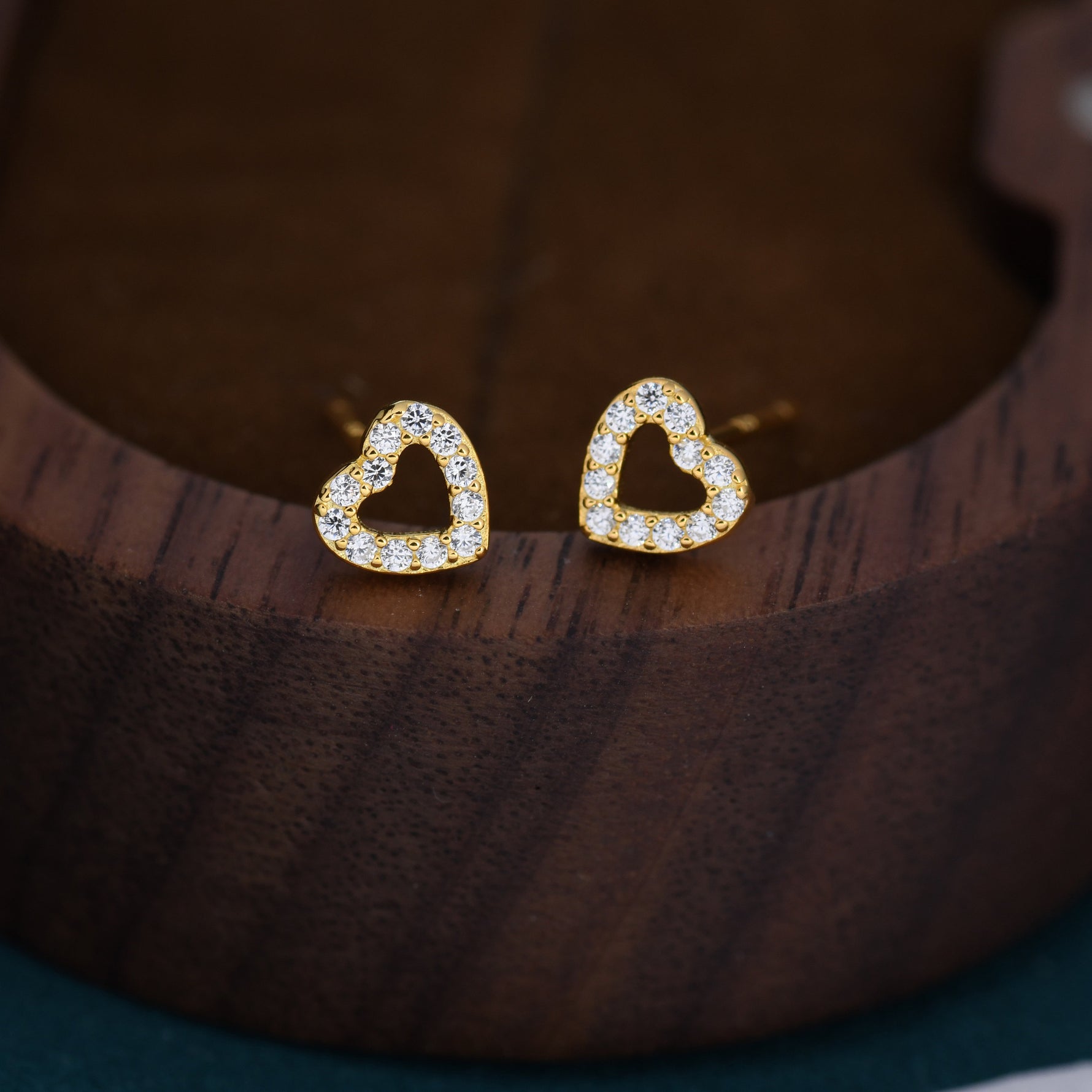 Tiny Open Heart 16G Internally Threaded Flat Back Earrings
