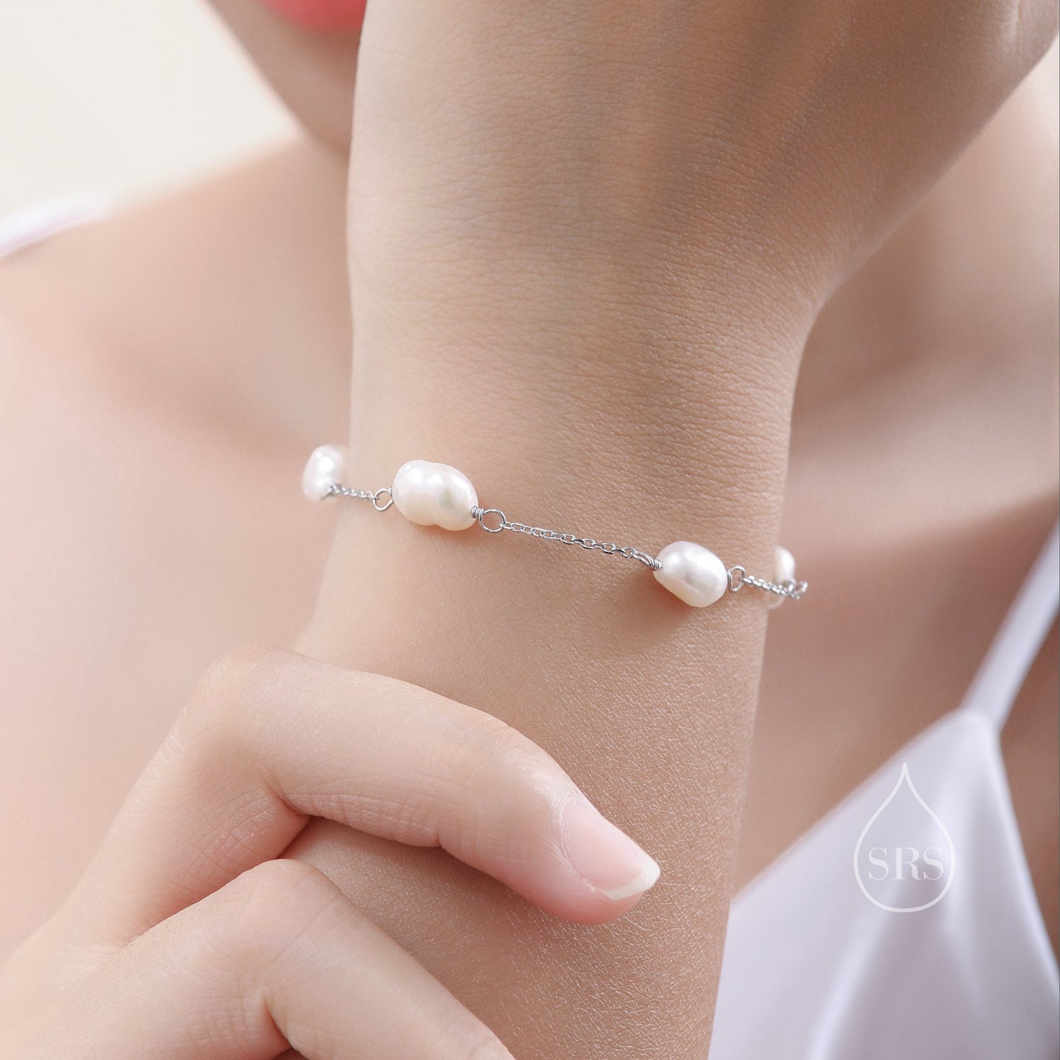 Oval Freshwater Pearl Station Bracelet