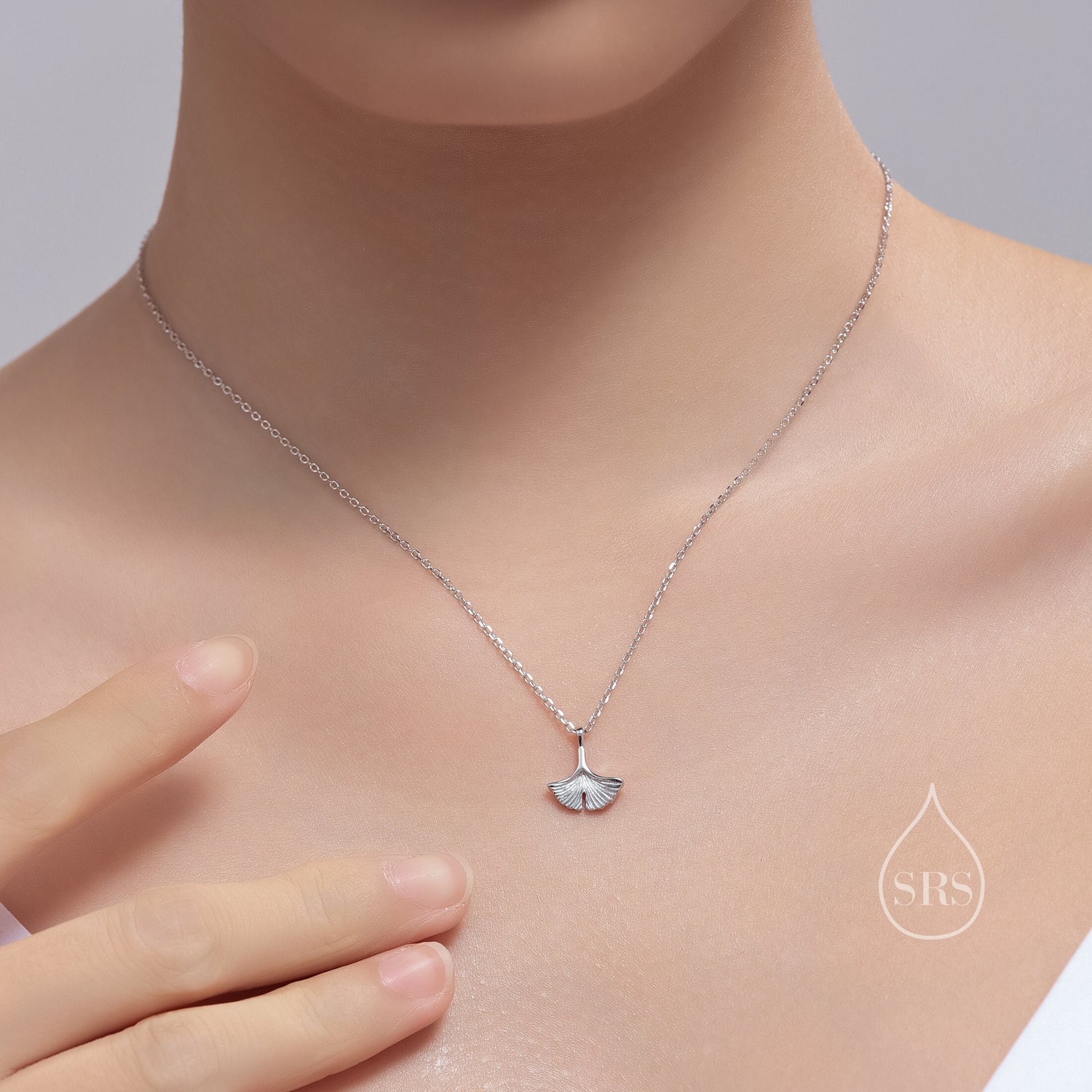 Ginkgo Leaf Pendant Necklace