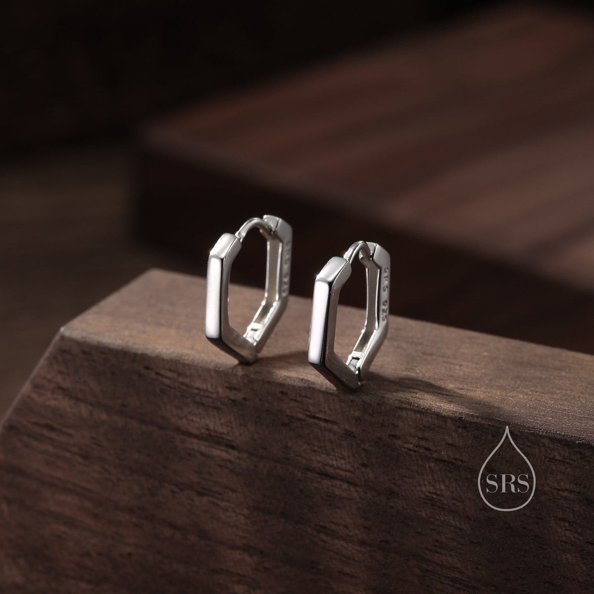 Hexagon Huggie Hoop in Sterling Silver, Geometric Hoop Earrings, Silver, Gold or Rose Gold, 10mm Pentagon Hoop Earrings, Minimalist Hoops