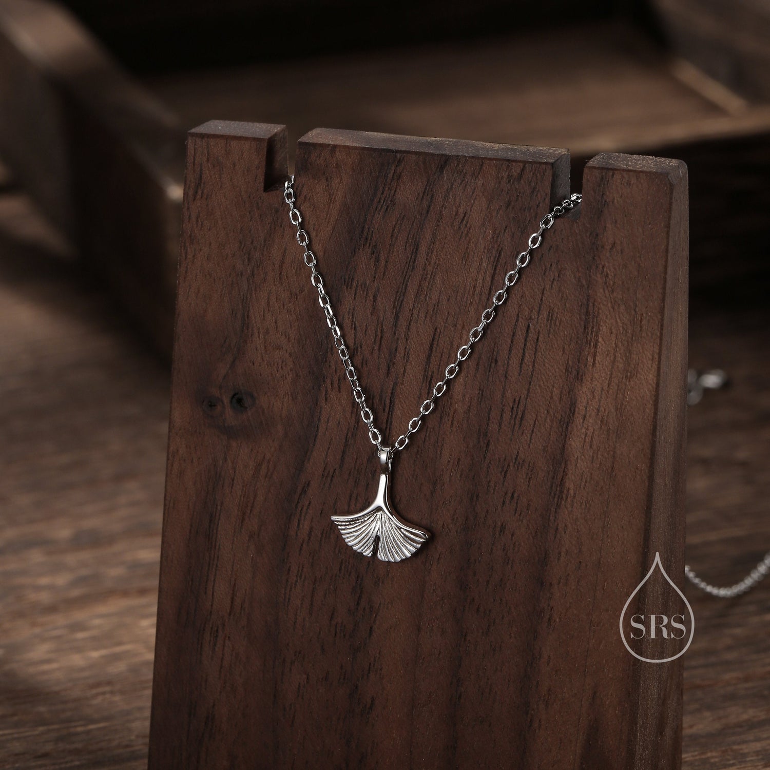 Ginkgo Leaf Pendant Necklace