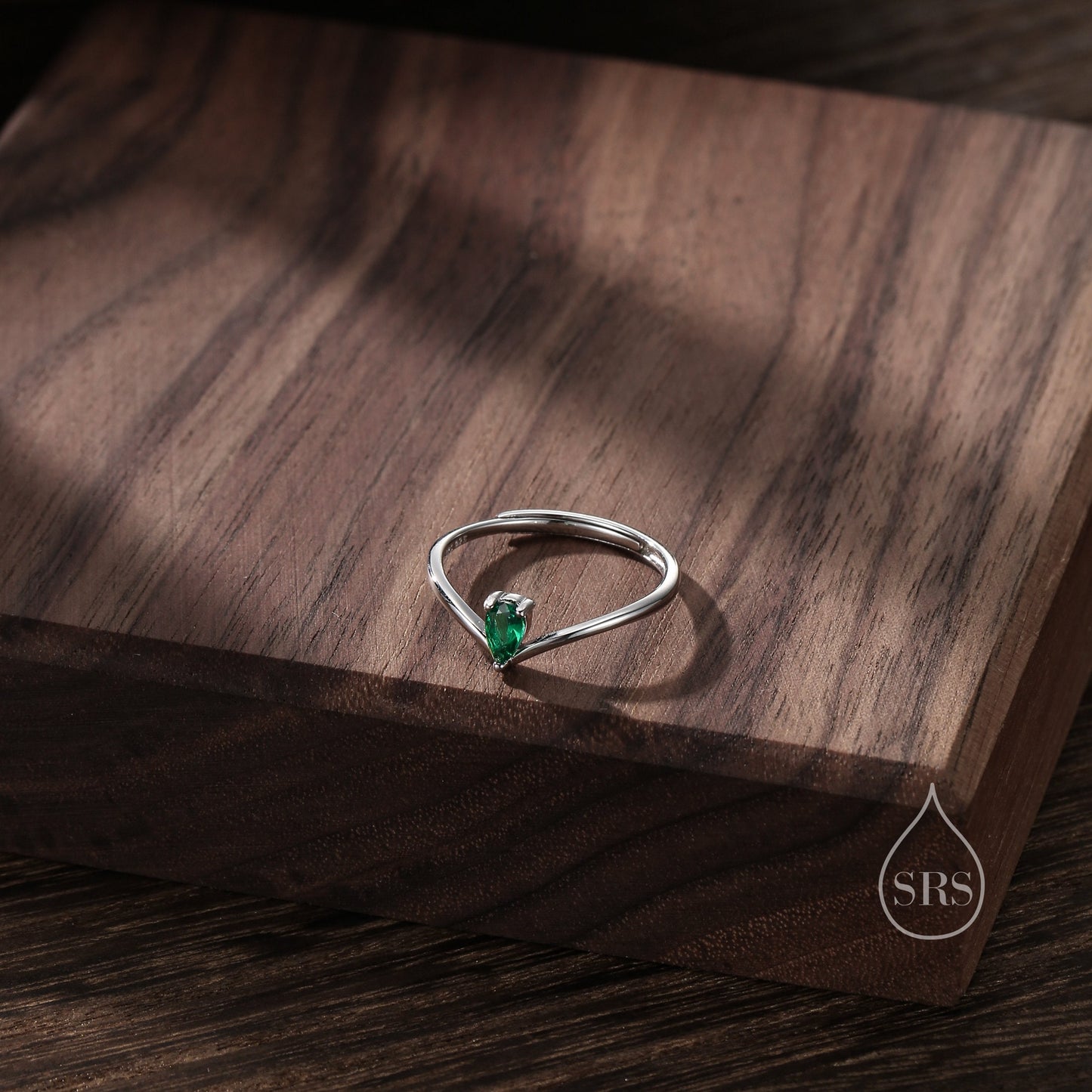 Emerald Green CZ Droplet Chevron Ring in Sterling Silver, 3x5mm, Prong Set Pear Cut V Ring, Adjustable Size, May Birthstone