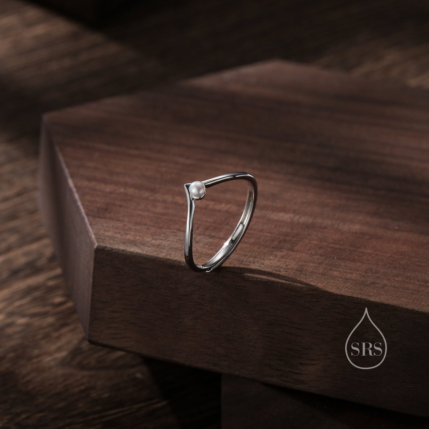 Minimalist Natural Pearl V Ring in Sterling Silver, 3mm Genuine Freshwater Chevron Ring, Adjustable Size Tiara Ring, Real Pearl V Ring