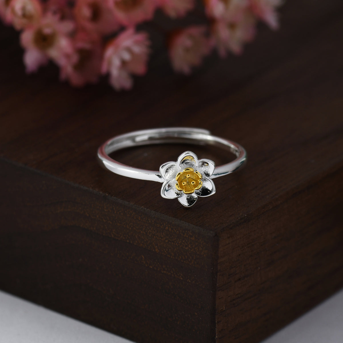 Sterling Silver Daffodil Flower Ring, Adjustable Size, Daffodil Ring ring, Silver and Gold Flower Ring, Dainty and Delicate