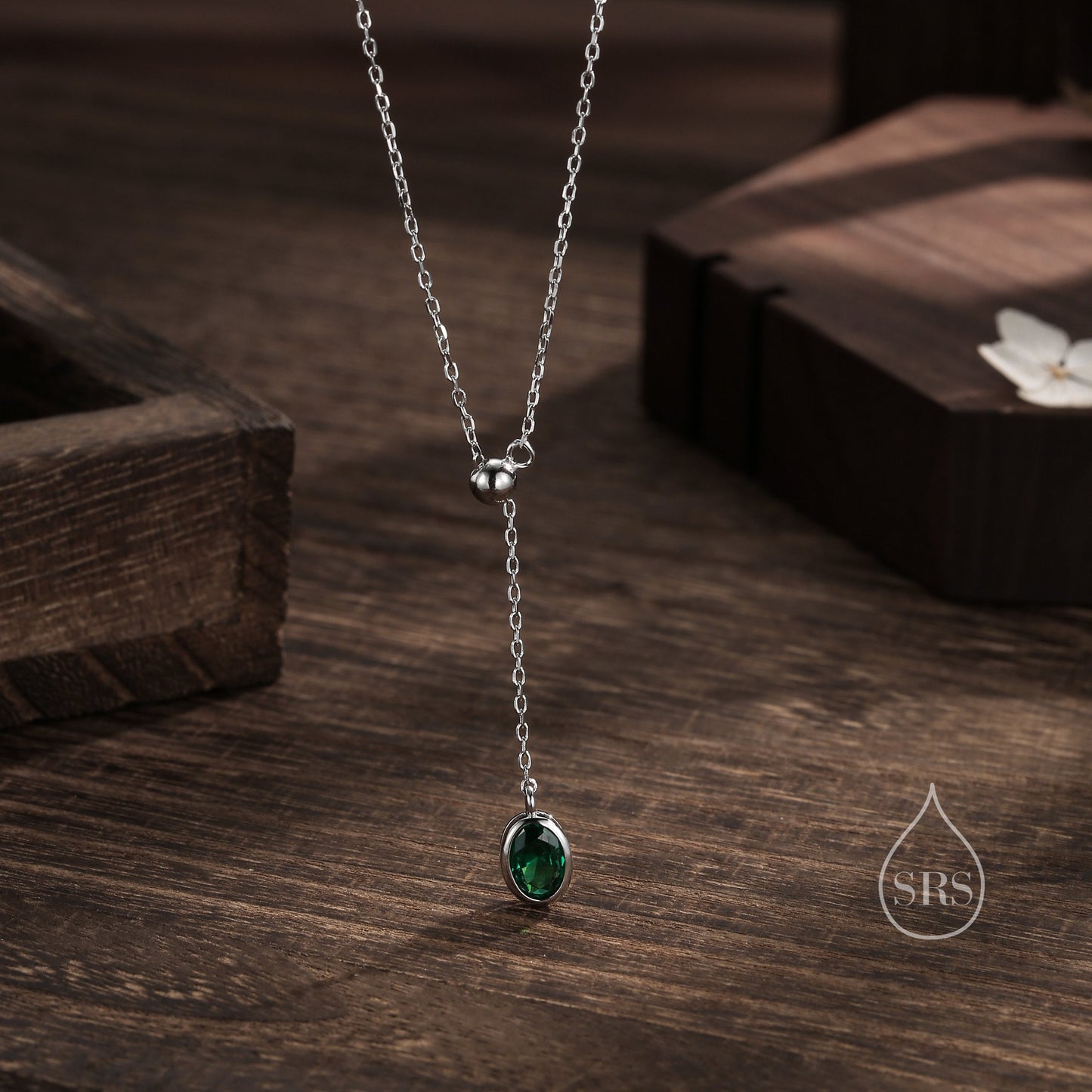 Delicate Emerald Green Oval CZ Lariat Pendant Necklace in Sterling Silver, Silver or Gold, Minimalist Oval Shape CZ Adjustable Necklace