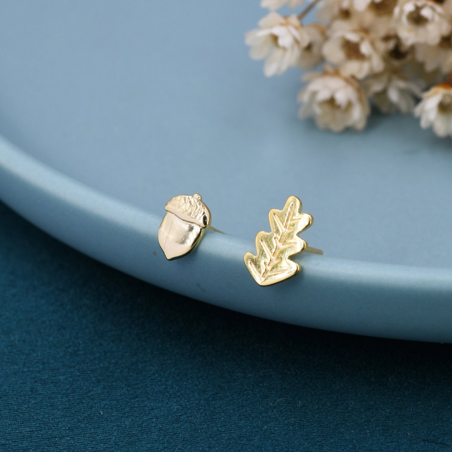 Mismatched Oak Leaf and Acorn Stud Earrings in Sterling Silver, in Silver or Gold, Nature Inspired Earrings, Asymmetric Leaf Earrings