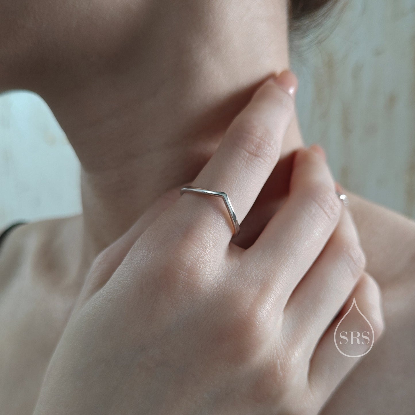 Minimalist  V Ring in Sterling Silver, US 5-8, Sterling Silver Chevron Ring, Silver Nesting Ring, Delicate Stacking Ring in Sterling Silver