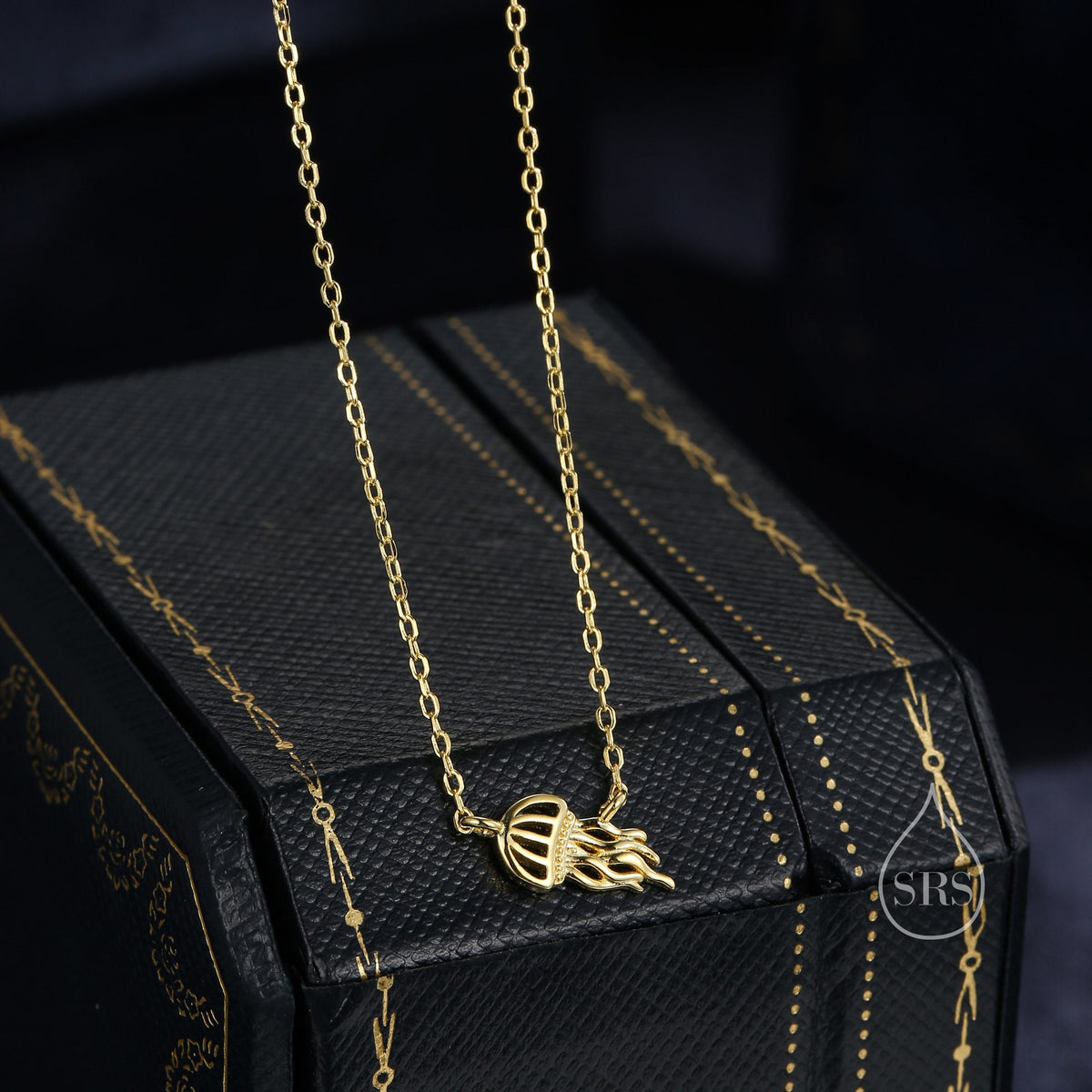 Jellyfish Pendant Necklace in Sterling Silver, Silver or Gold or Rose Gold, Jellyfish Necklace, Fish Necklace, Ocean Necklace