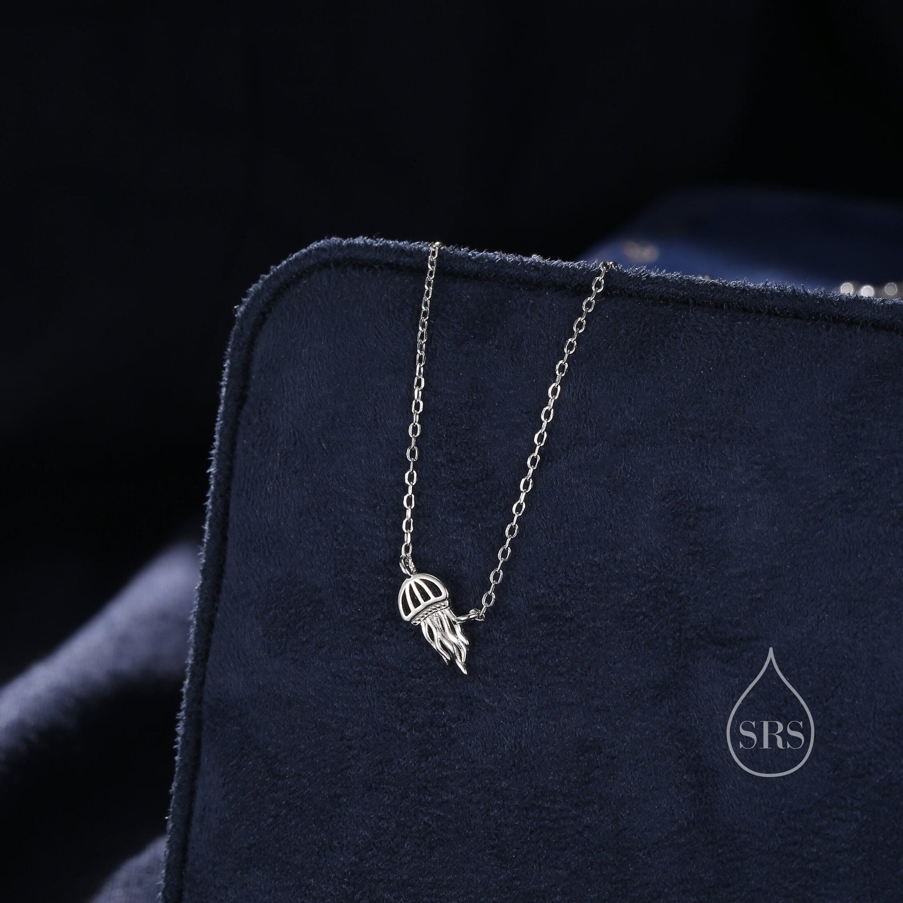 Jellyfish Pendant Necklace in Sterling Silver, Silver or Gold or Rose Gold, Jellyfish Necklace, Fish Necklace, Ocean Necklace