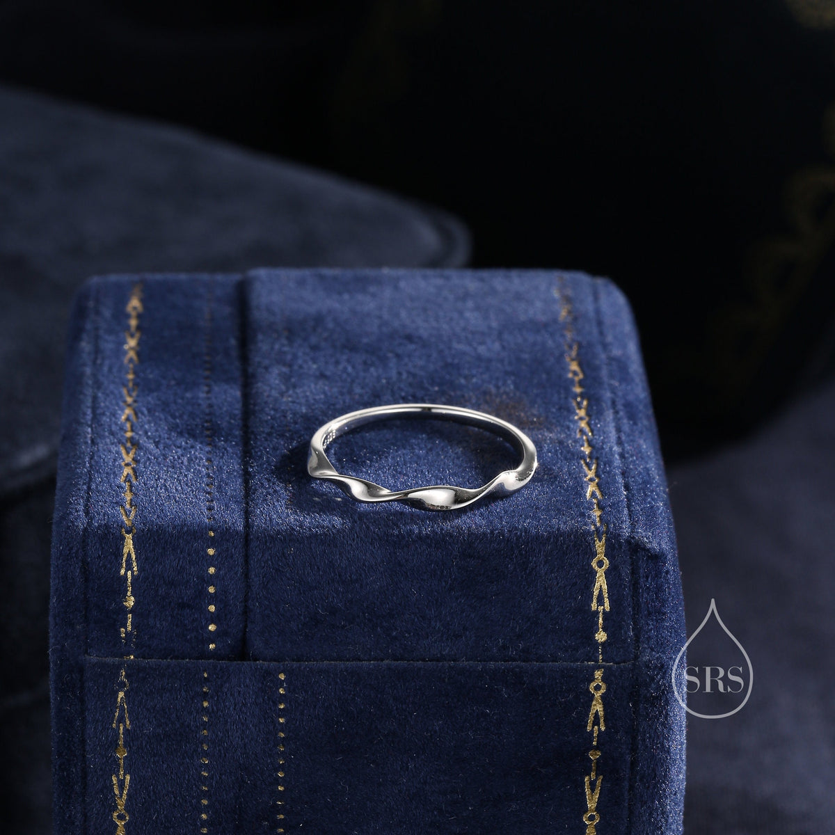 Twist Wave Stacking Ring