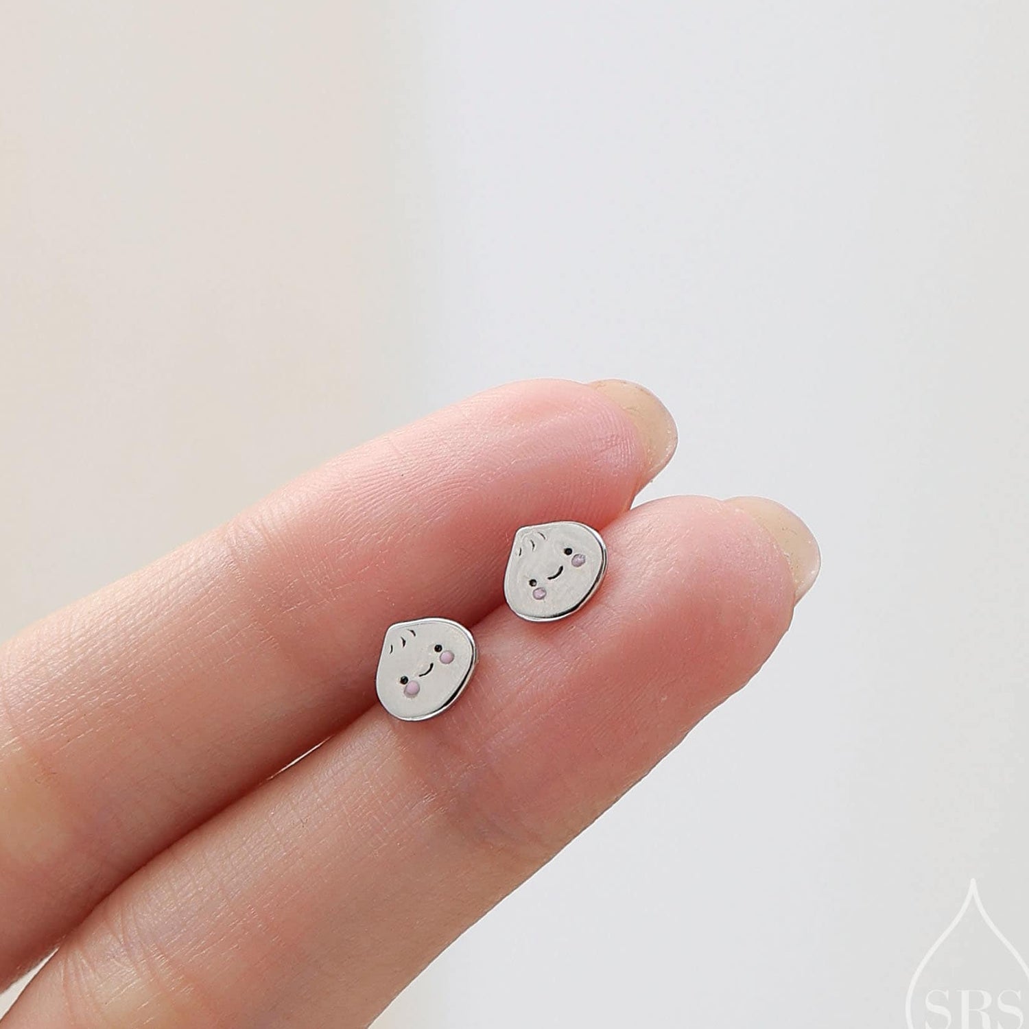 Sterling Silver Bao Bun Earrings, Silver or Gold, Dumpling Earrings, Kawaii Bao Earrings, Cute and Fun Food Jewellery, Quirky Bao Earrings
