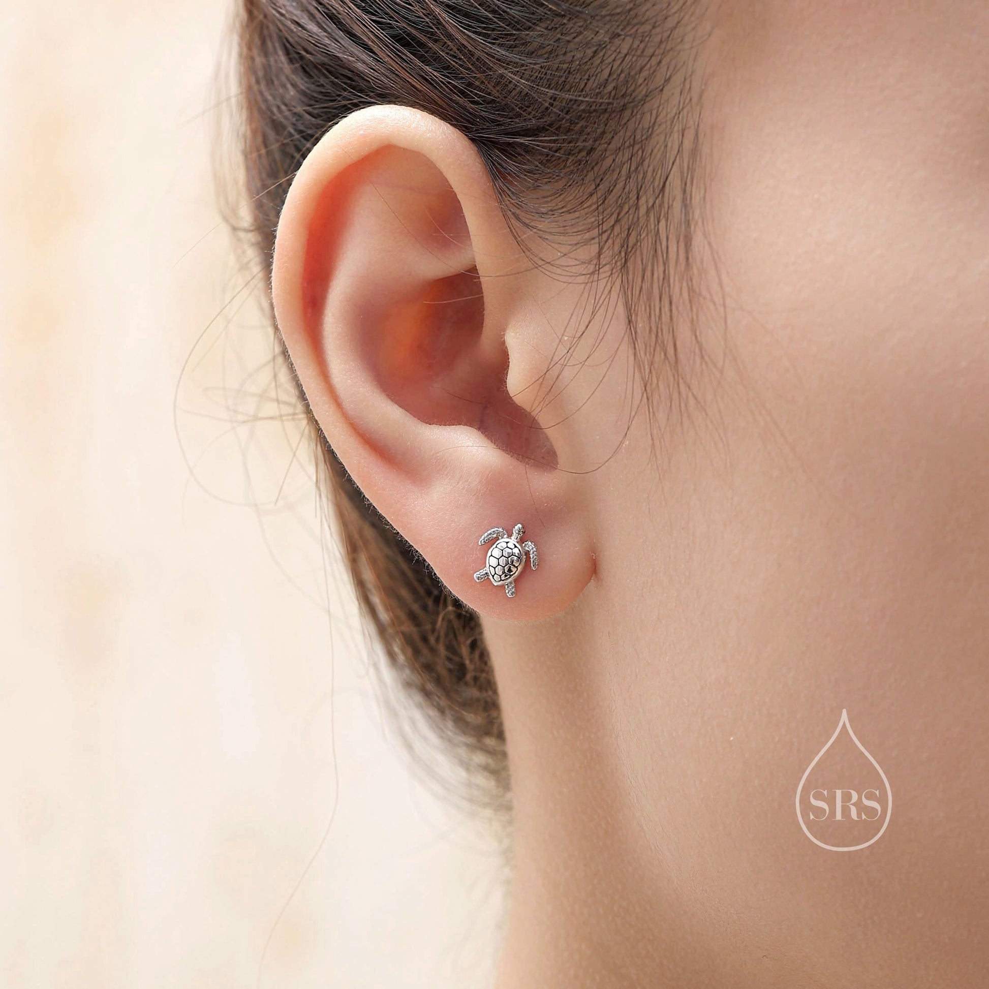 Sterling Silver Turtle Screw Back Earrings