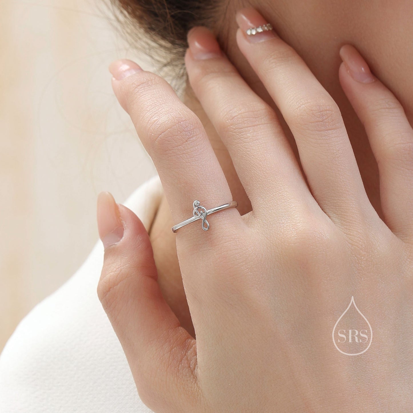 Minimalist Music Note Ring in Sterling Silver, Silver Treble Clef Ring, Adjustable Size, Music Lover Ring