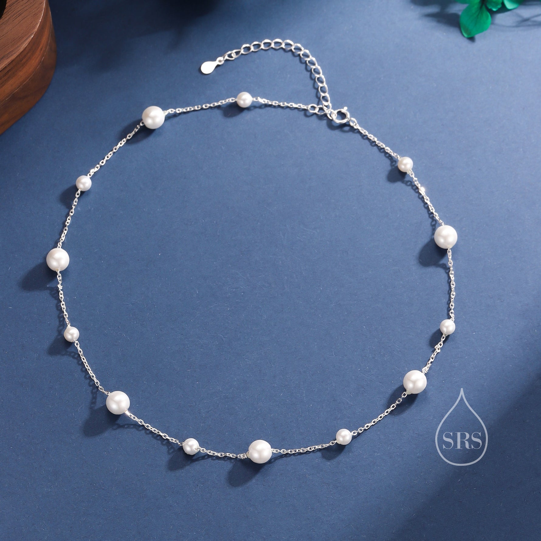 Mother of Pearl Choker Necklace in Sterling Silver, Silver or Gold , Adjustable Length, Short Pearl Necklace, Satellite Beaded Necklace