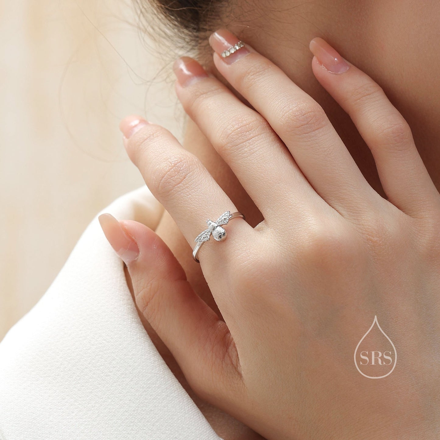 Bumble Bee Ring in Sterling Silver, Adjustable Size, Silver or Gold, Bee Ring, Honey Bee Ring, Nature Jewellery, Animal Ring, Bee Jewellery